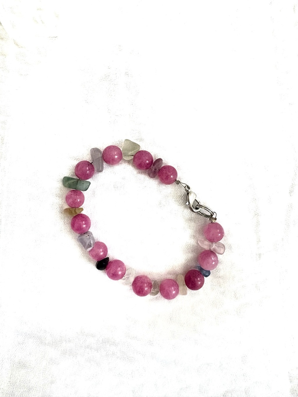 Pink Dyed Jade Beaded Crystal Beaded Bracelet with Silver Clasp